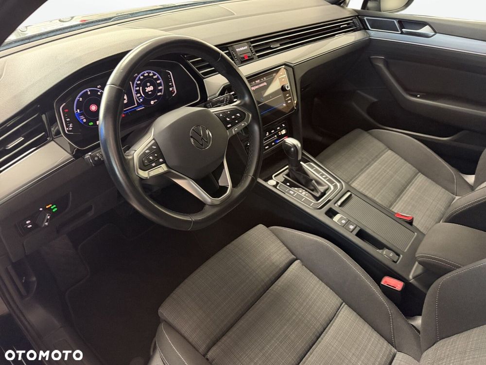 Volkswagen Passat Variant - 10