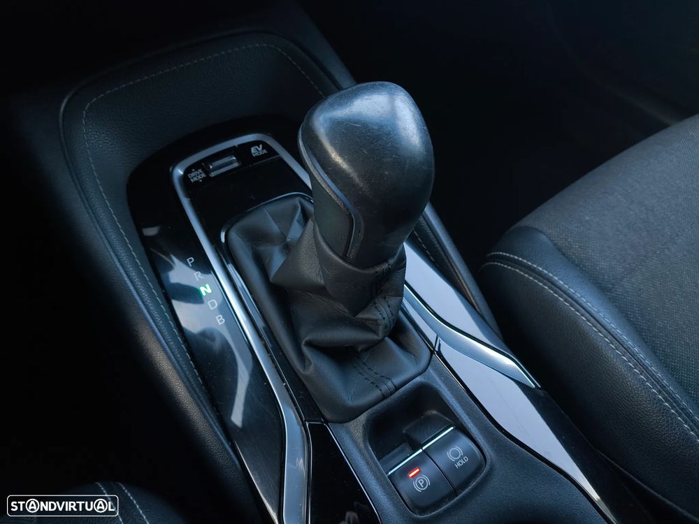 Toyota Corolla Touring Sports 1.8 Hybrid Comfort+P.Sport - 18