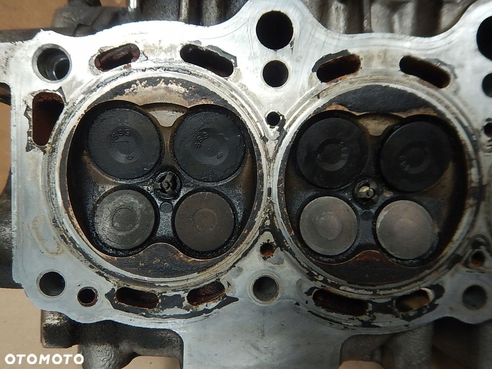 glowica głowica silnika toyota rav4 i 94-00 2.0 16v 3s-fe - 11