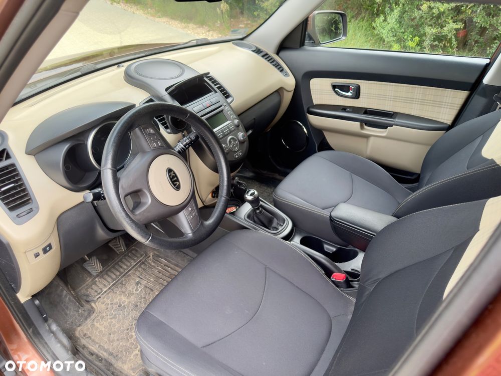 Kia Soul 1.6 CRDi L EU5 - 14
