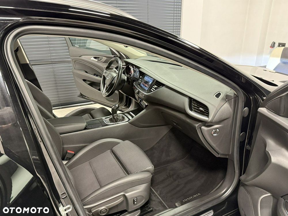 Opel Insignia - 29