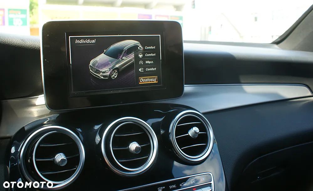 Mercedes-Benz GLC 250 d 4Matic 9G-TRONIC Exclusive - 11