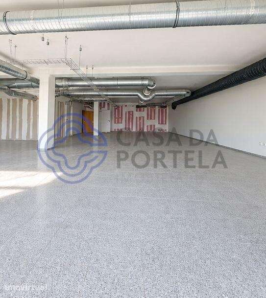 Loja/ Espaço Comercial no centro do Porto - Grande imagem: 2/7