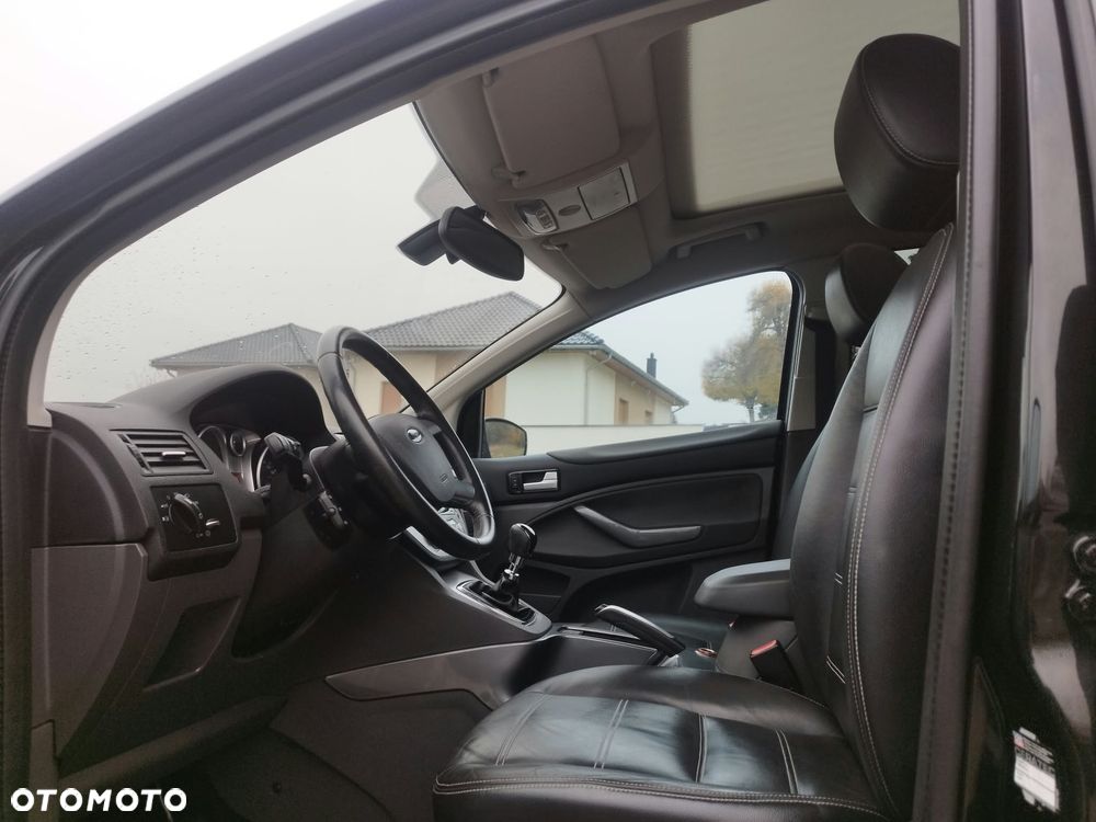 Ford Kuga 2.5 4x4 Titanium - 13