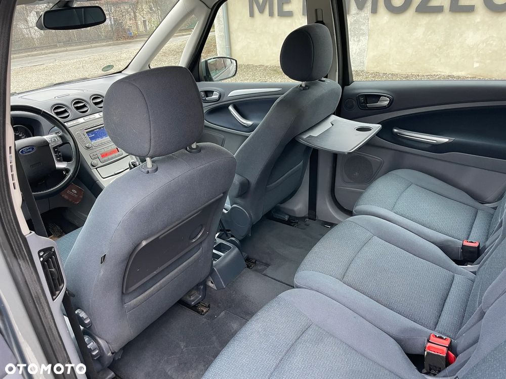 Ford Galaxy 2.0 TDCi Ambiente - 9