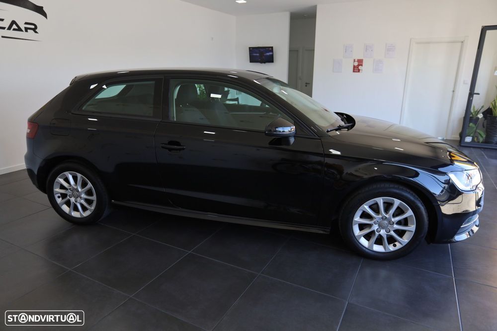 Audi A3 1.6 TDI Attraction Ultra - 6