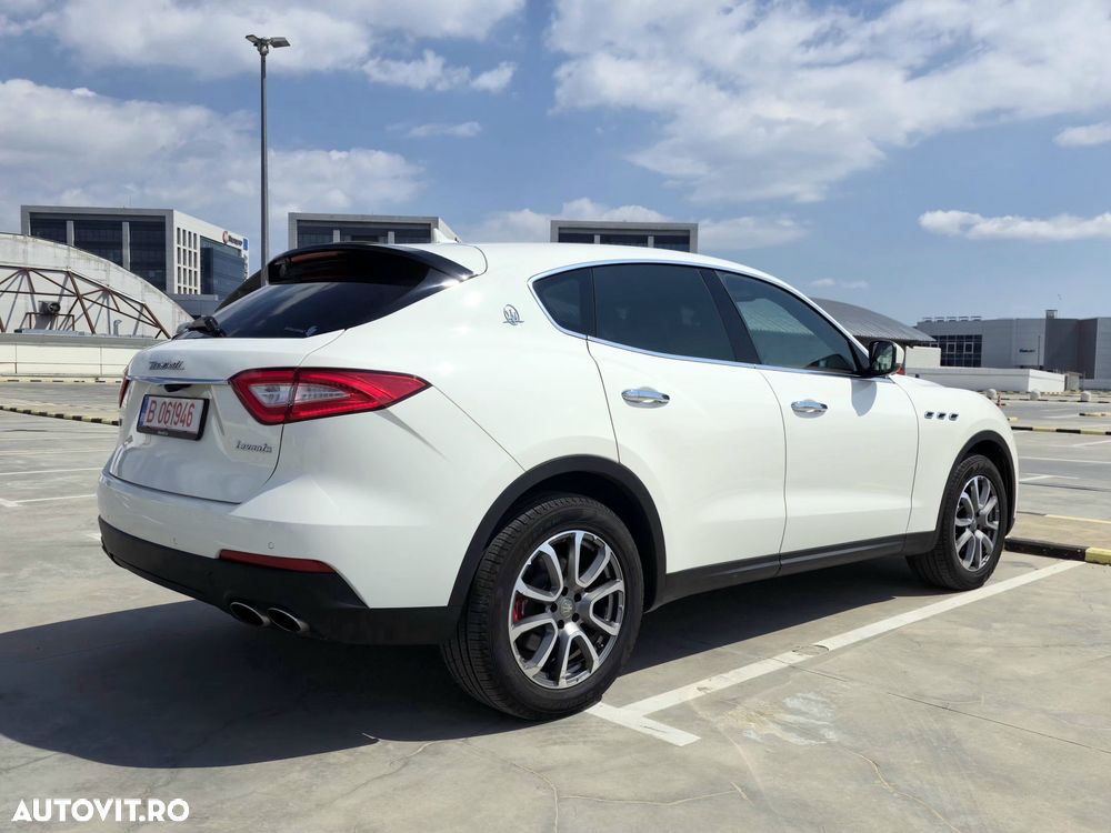 Maserati Levante Q4 GranLusso - 9