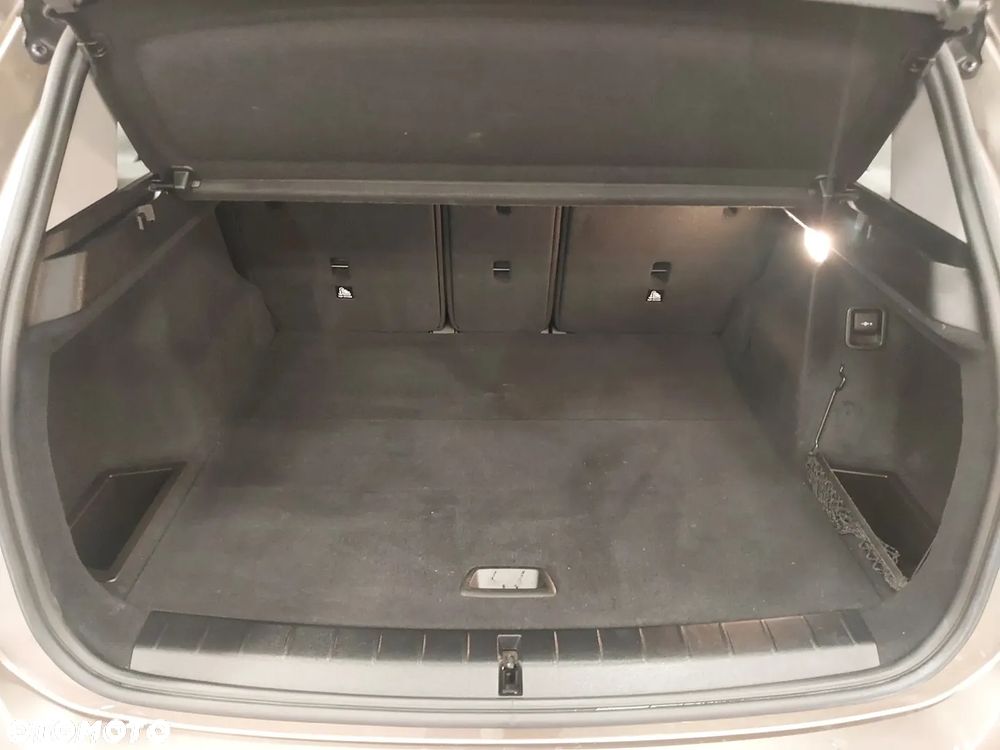 BMW X1 sDrive18i - 21