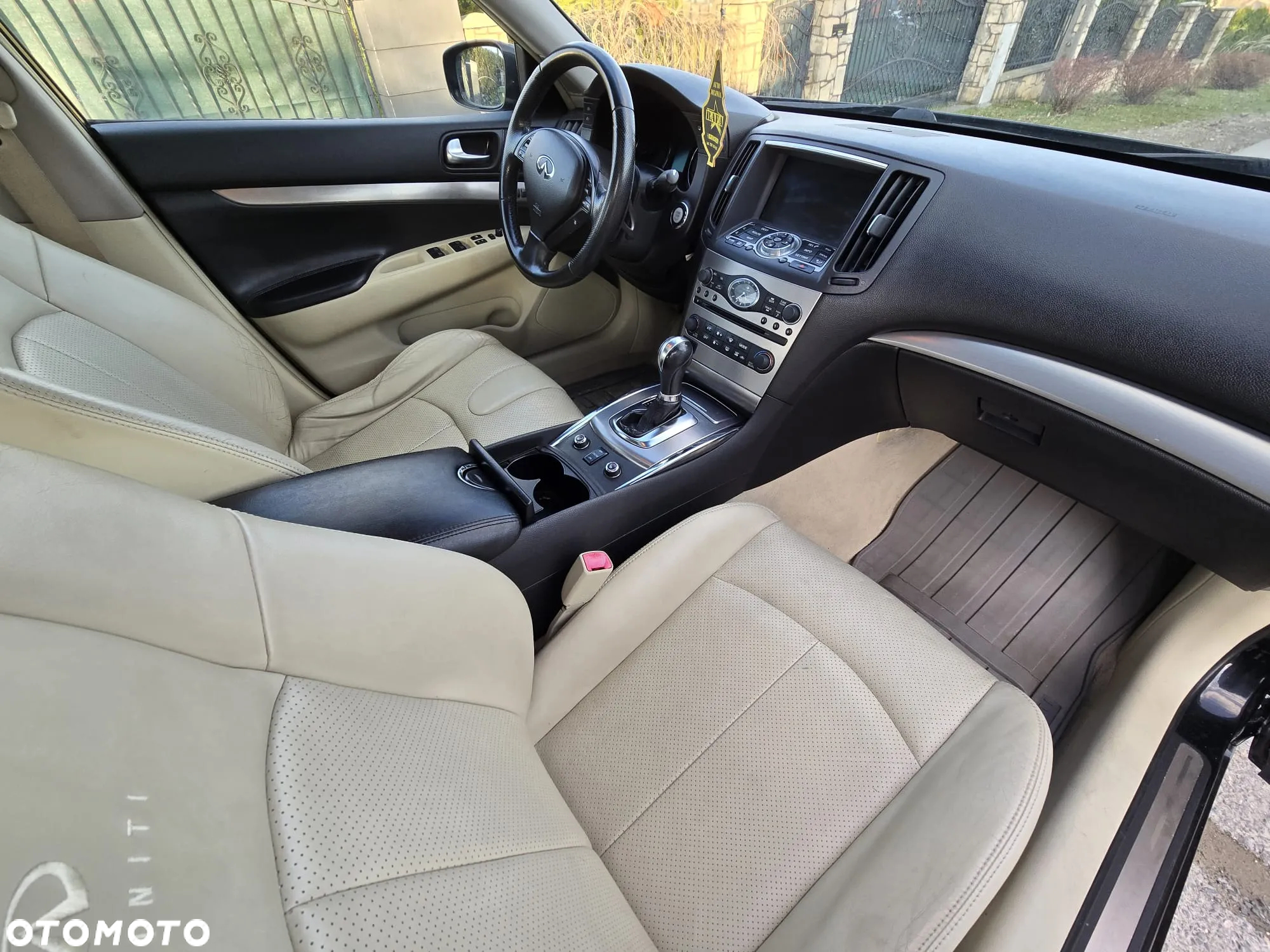 Infiniti G G37 AWD - 16