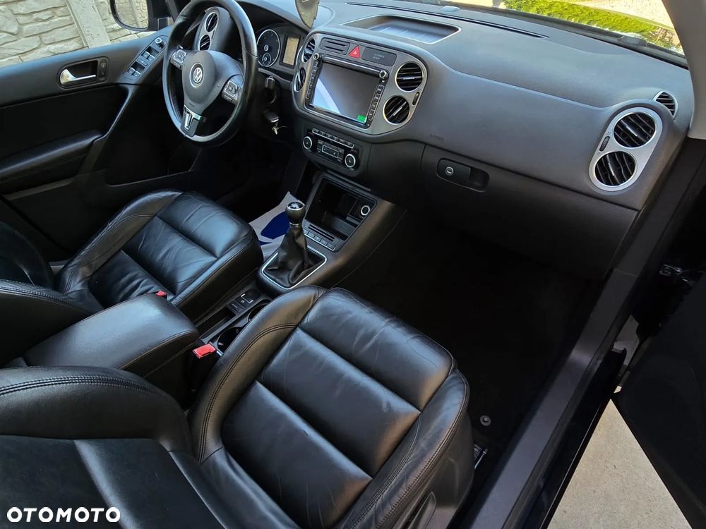 Volkswagen Tiguan - 16