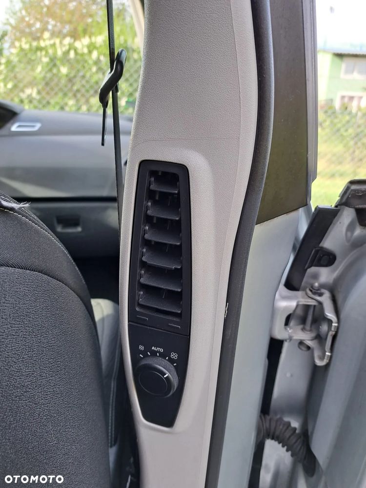 Citroën C4 Grand Picasso - 17