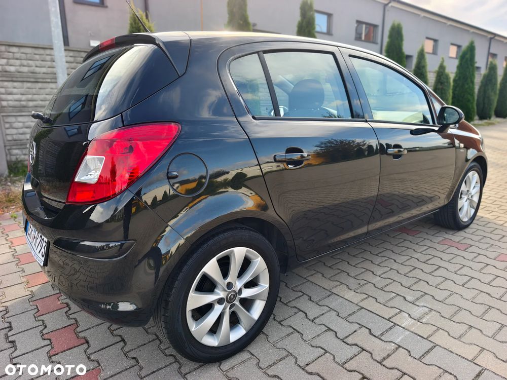 Opel Corsa 1.4 16V Active - 36