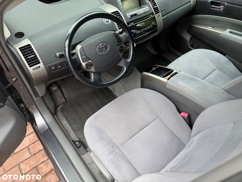 Toyota Prius 1.5 VVT-i Sol (nav) - 16