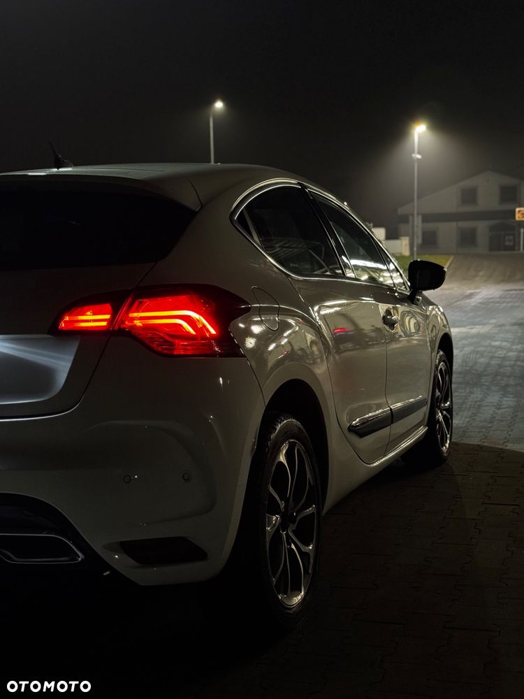Citroën DS4 2.0 HDi SportChic - 1