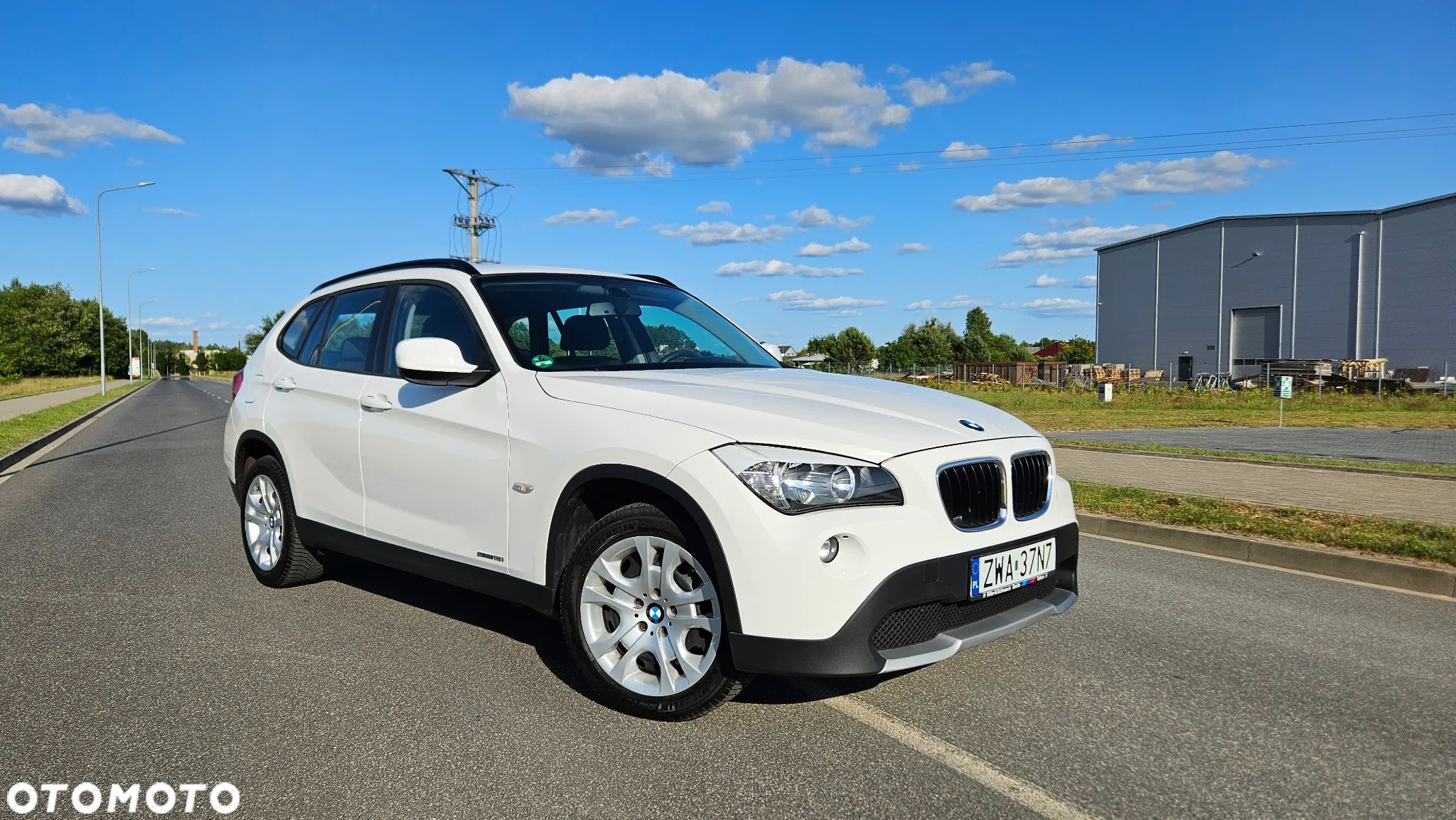BMW X1 sDrive18i - 1