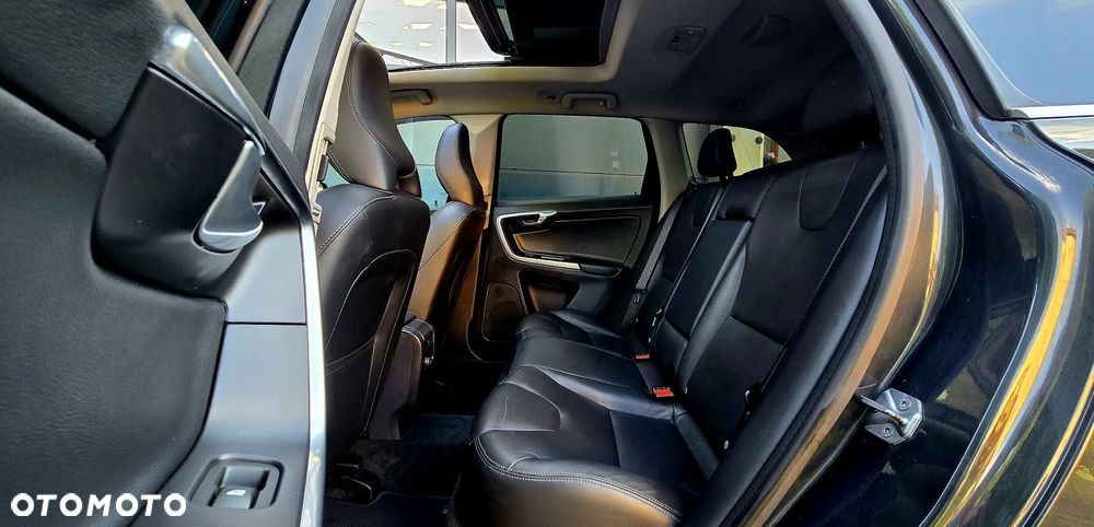 Volvo XC 60 D4 Summum - 25