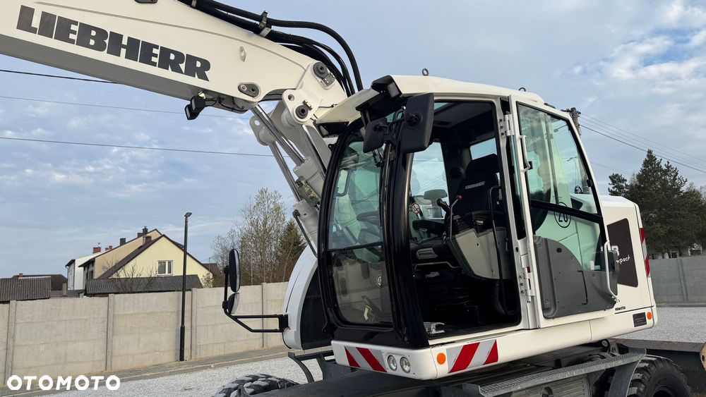 Liebherr 918 compact - 29