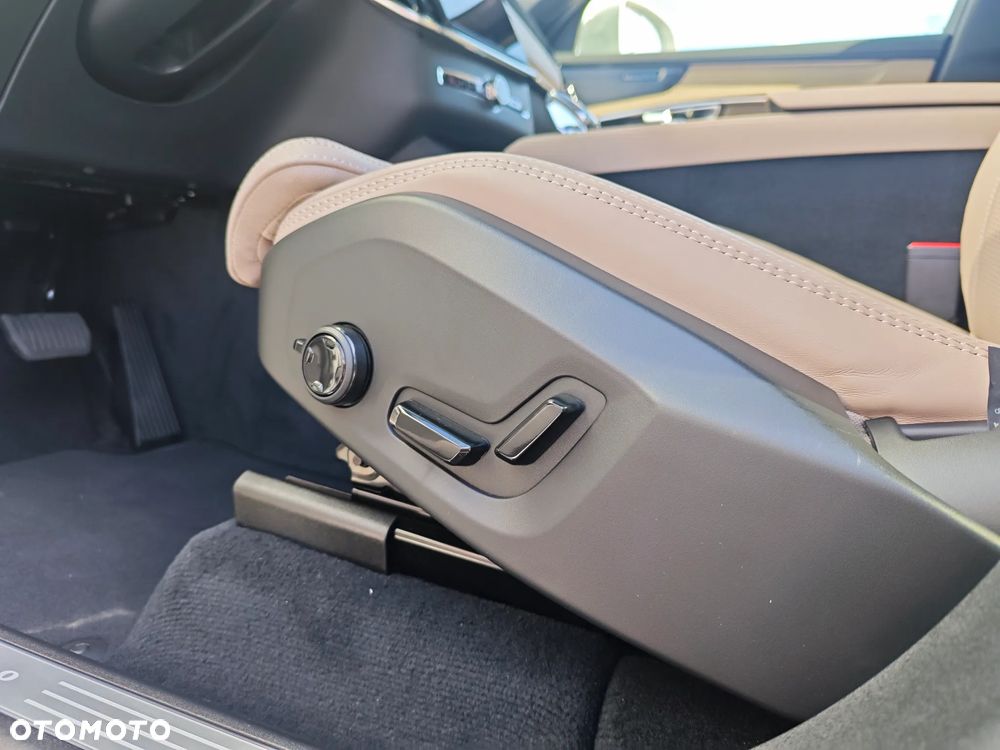 Volvo XC 90 - 19