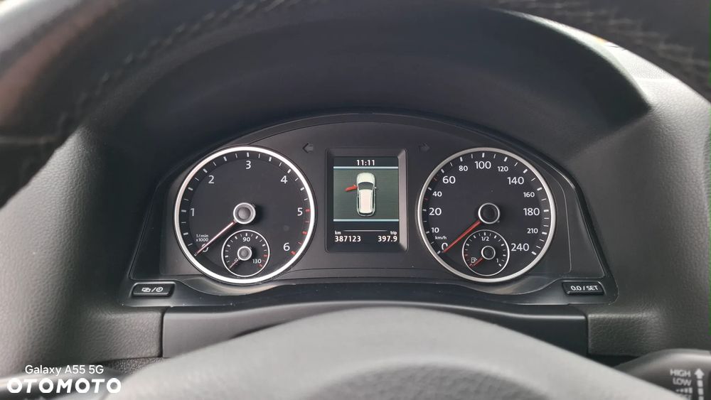 Volkswagen Tiguan 2.0 TDI DPF BlueMotion Technology Sport & Style - 16