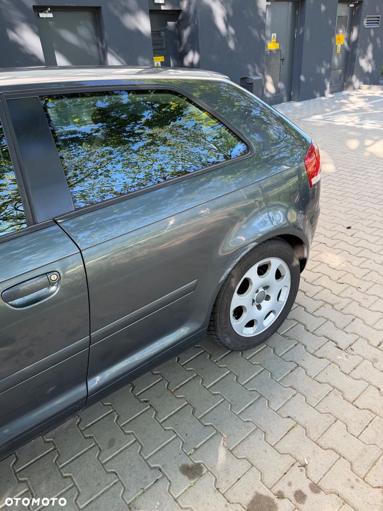 Audi A3 3-drzwiowe 1.9 TDI Attraction - 4
