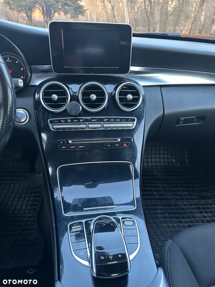Mercedes-Benz Klasa C 200 (BlueTEC) d 7G-TRONIC Avantgarde - 15