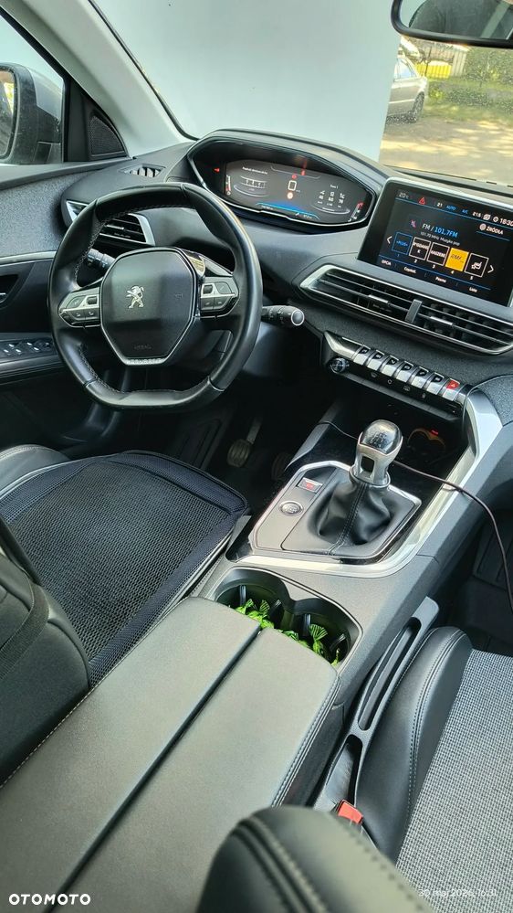 Peugeot 3008 1.2 PureTech GPF Access S&S - 10