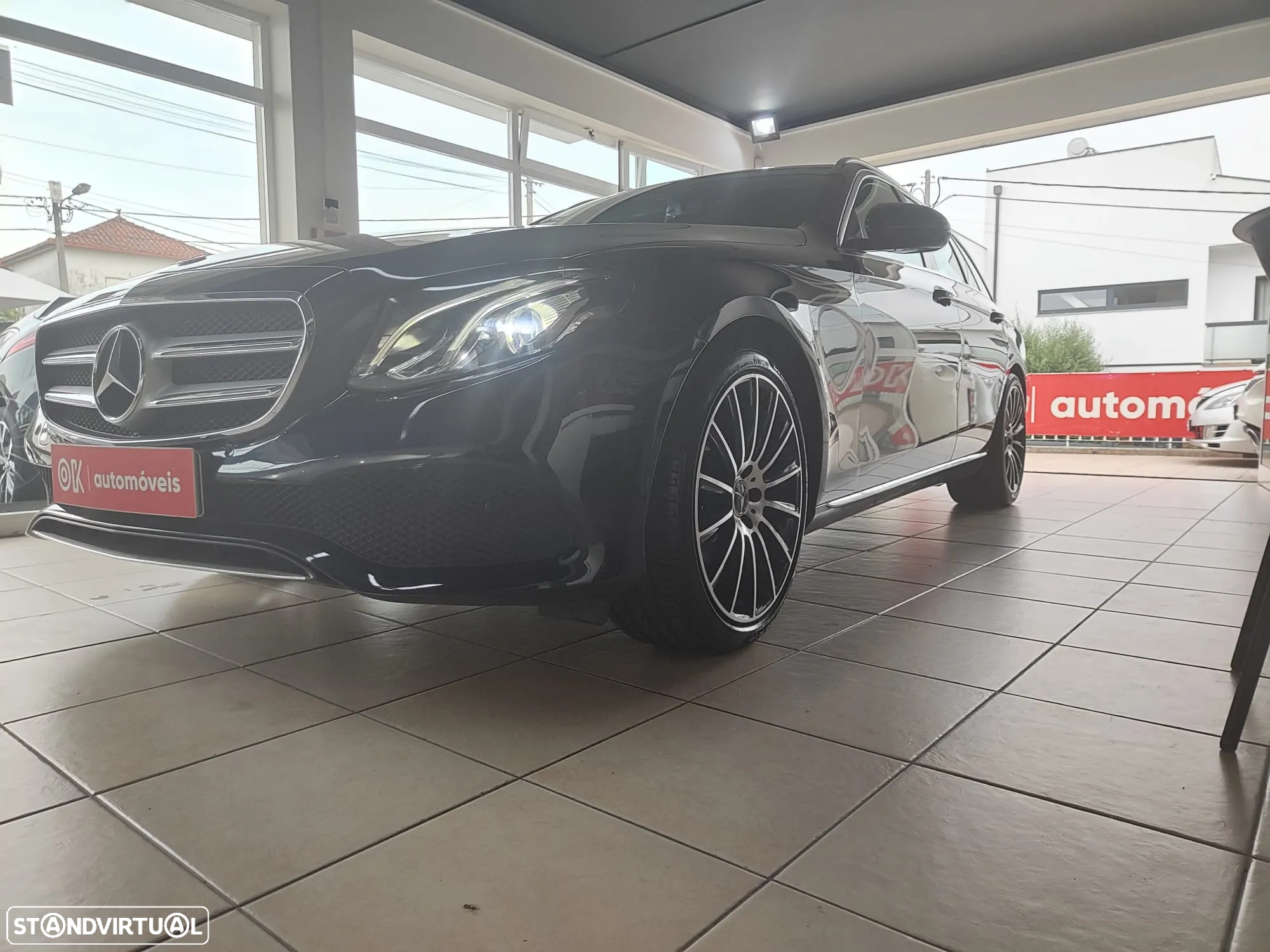 Mercedes-Benz E 220 d AMG Line - 6