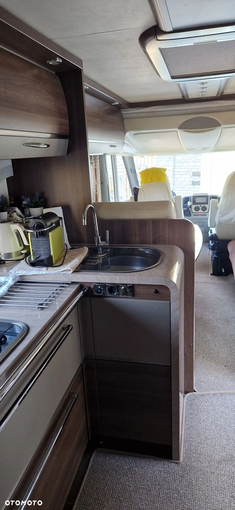 Burstner ELEGANCE 821i - 24