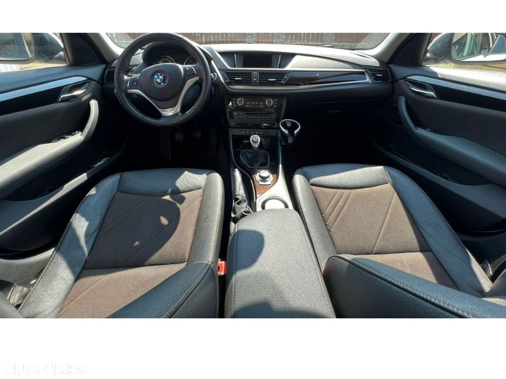 BMW X1 xDrive18d - 15