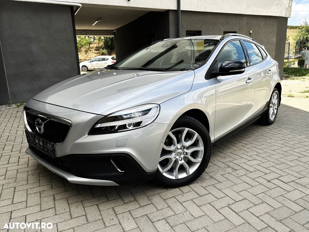 Volvo V40 D3 Aut Summum - 1