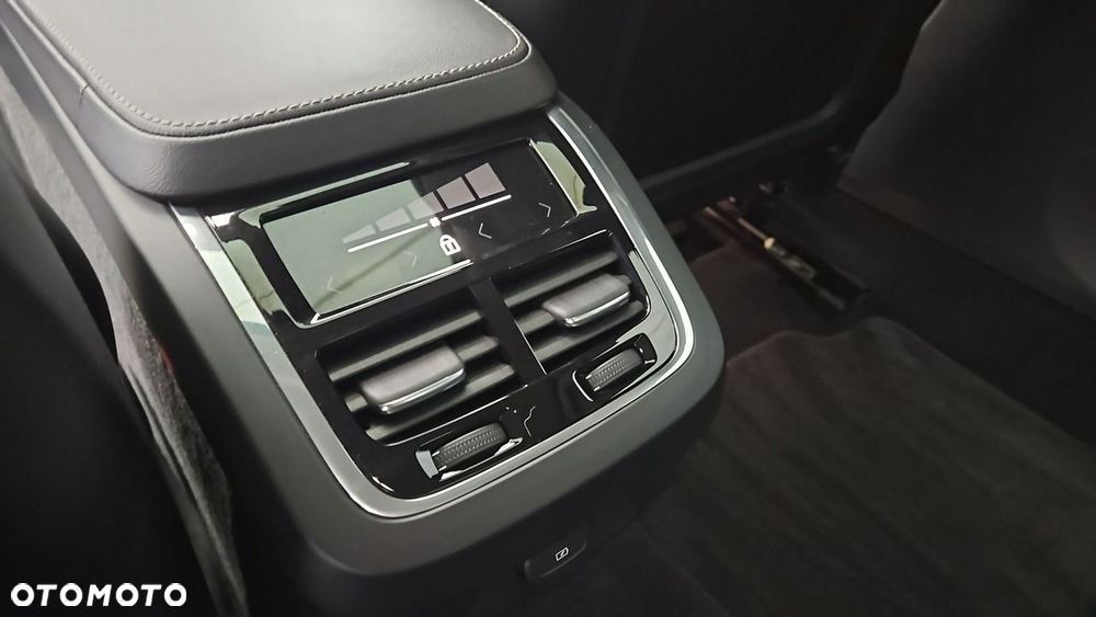 Volvo S90 B5 D AWD Ultimate Dark - 25