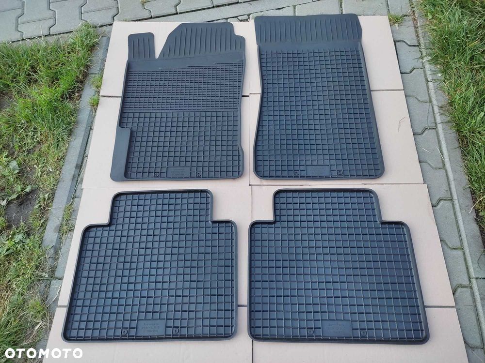 AUDI Q 7 Q7 NOWE Dywaniki gumowe dopasowane korytka korytko - 1
