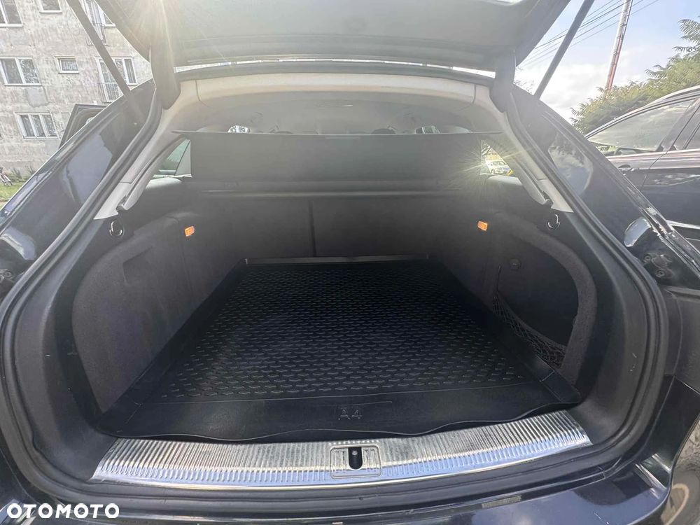 Audi A4 Avant 2.0 TDI - 30