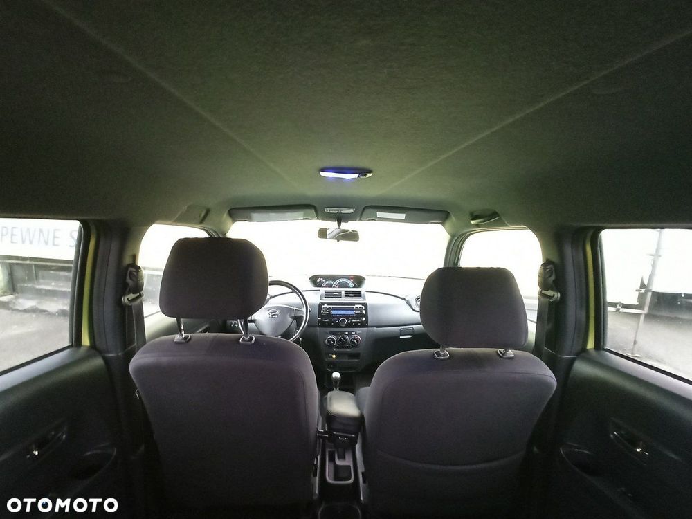 Daihatsu Materia - 10