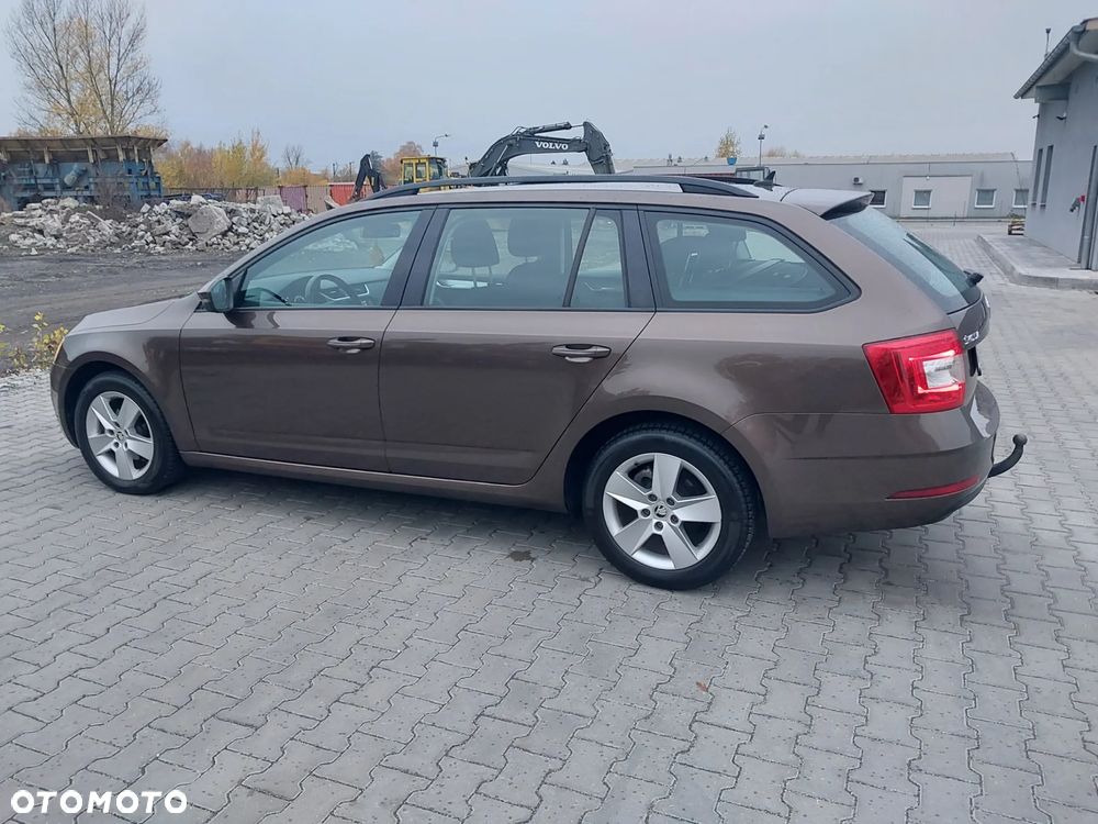 Skoda Octavia 1.6 TDI SCR Active - 9