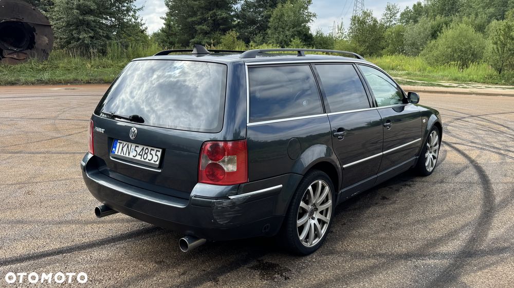 Volkswagen Passat 2.8 V6 4Mot Highline - 4