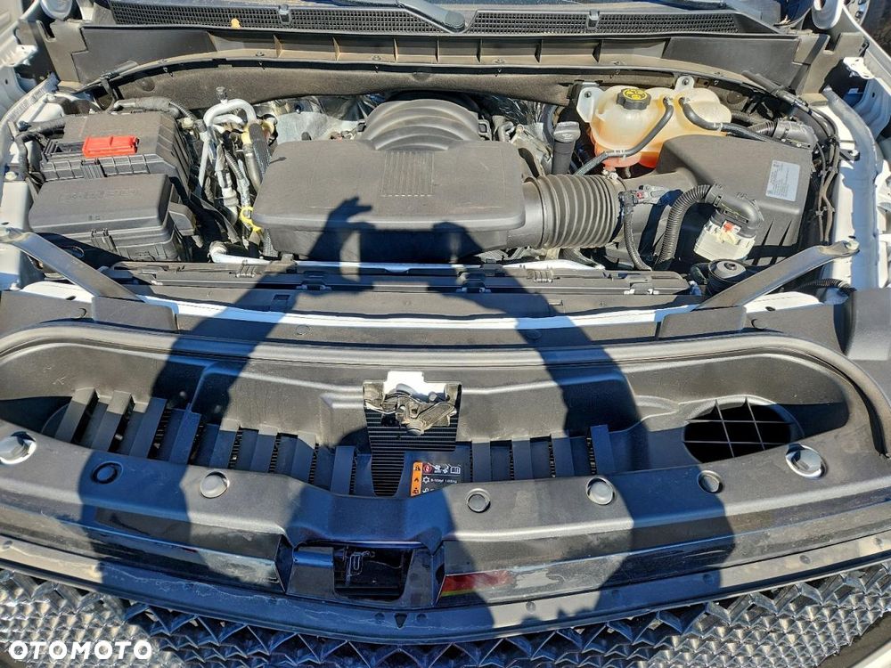 Cadillac Escalade - 9