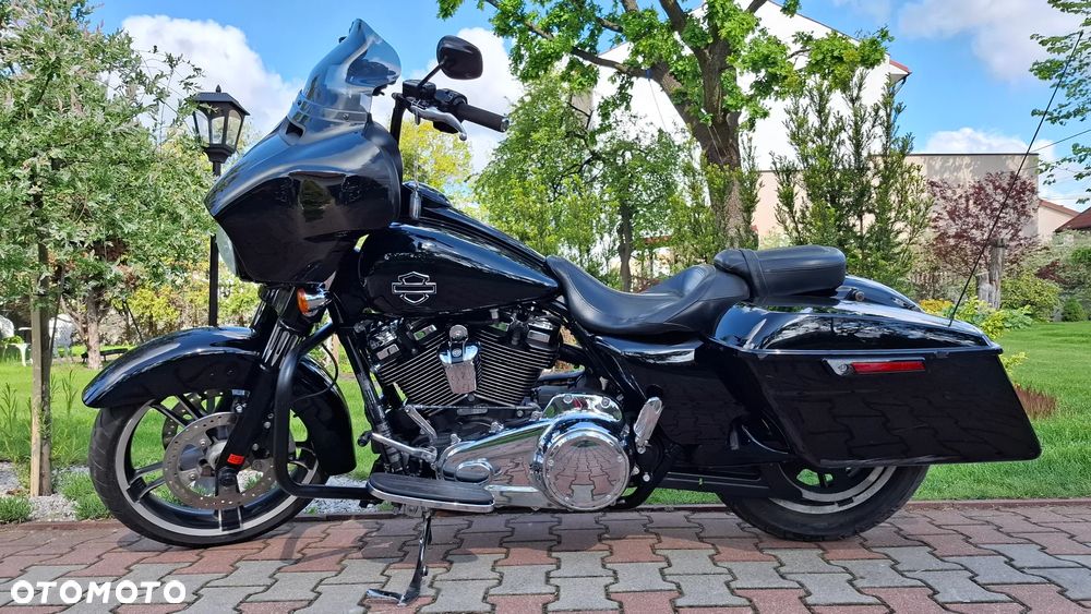 Harley-Davidson Touring Street Glide - 2