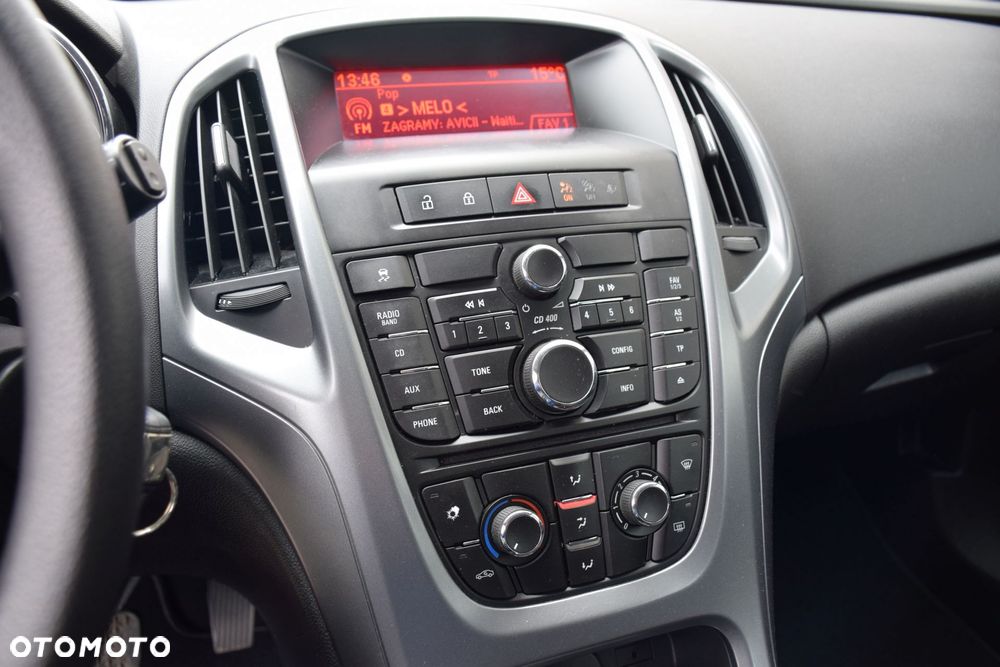 Opel Astra 1.6 Design Edition - 12