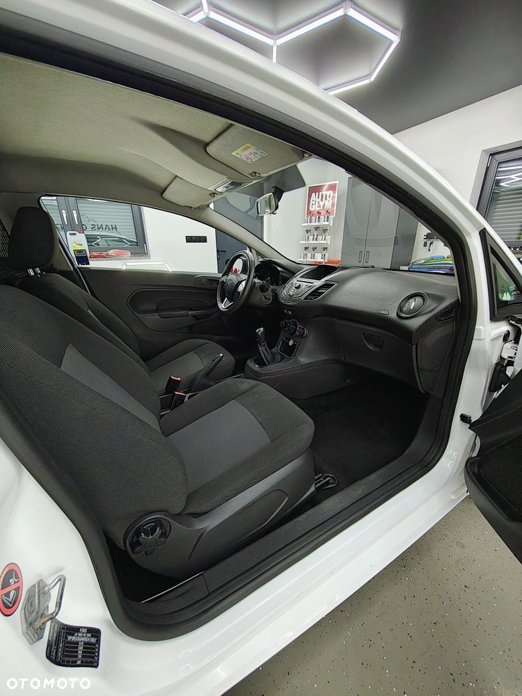 Ford Fiesta - 8