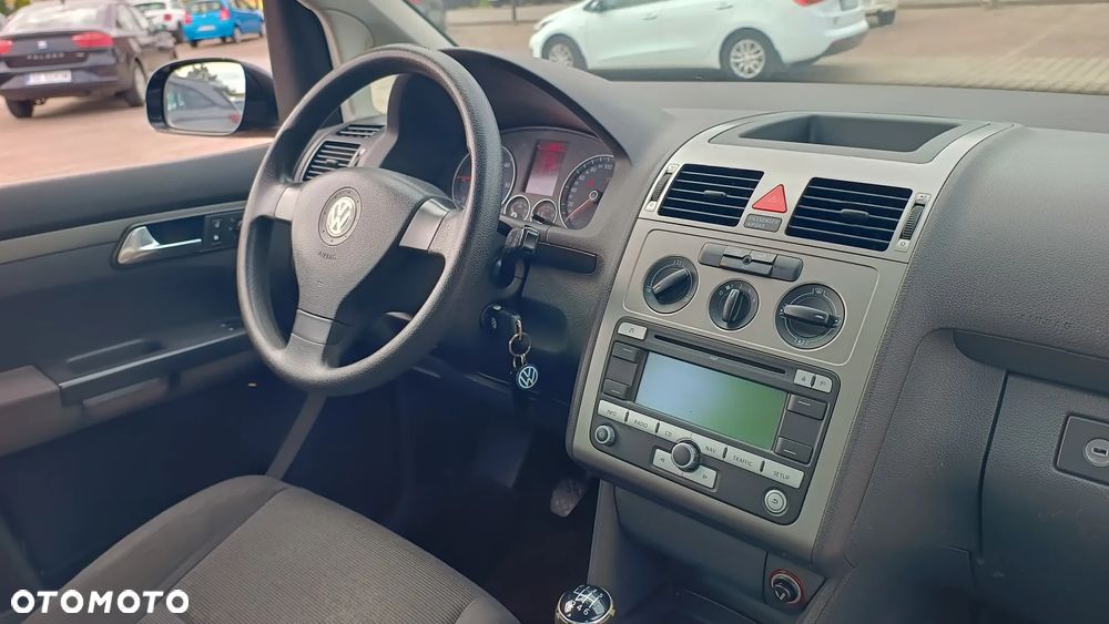 Volkswagen Touran 1.9 TDI Welcome - 17