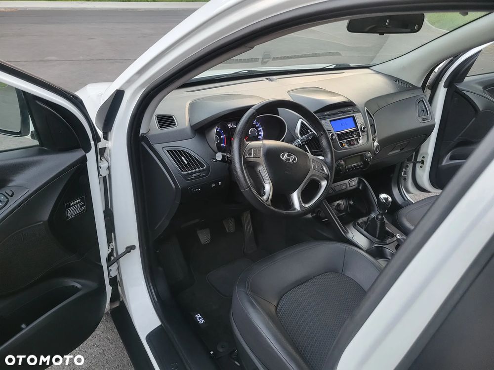 Hyundai ix35 - 11