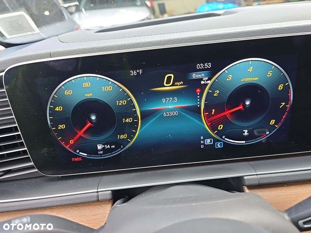 Mercedes-Benz GLE - 10