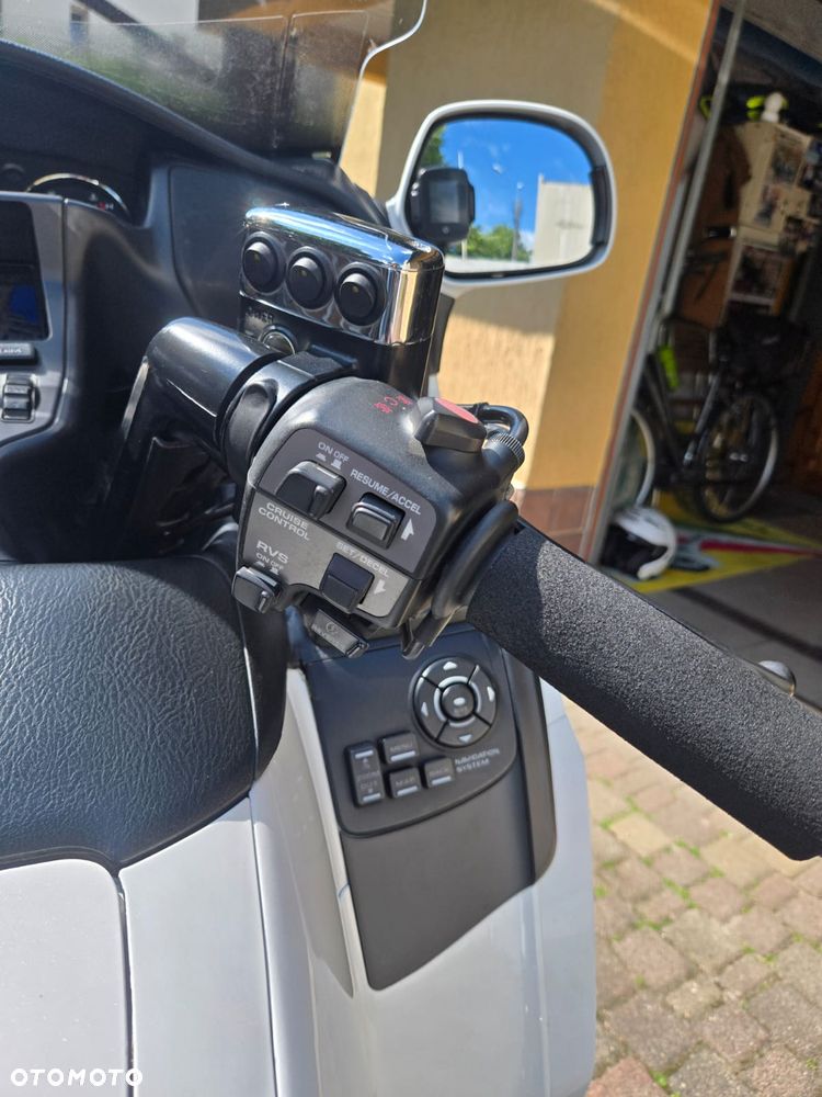 Honda GL - 13