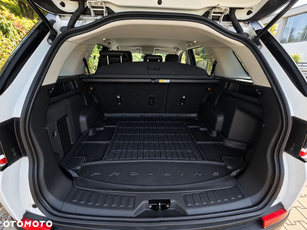 Land Rover Discovery Sport 2.0 TD4 Pure - 16