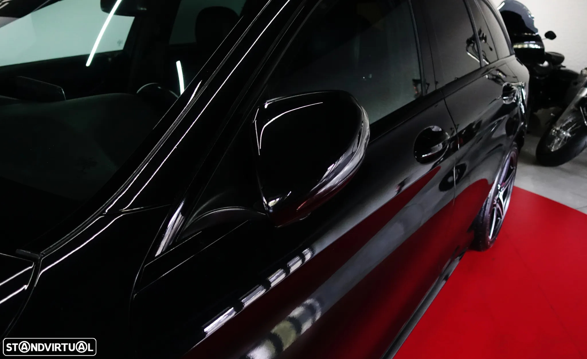 Mercedes-Benz C 300 h AMG Line - 14