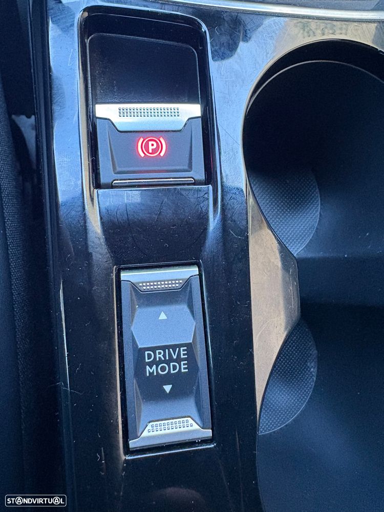 Peugeot 2008 1.2 PureTech Allure Pack - 14