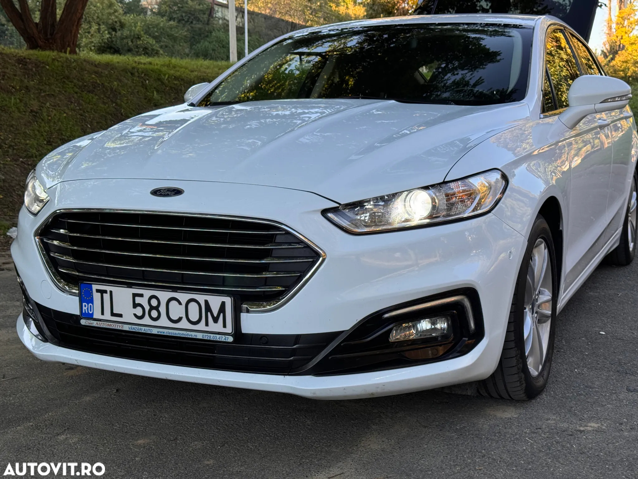 Ford Mondeo 2.0 TDCi Powershift Titanium - 2