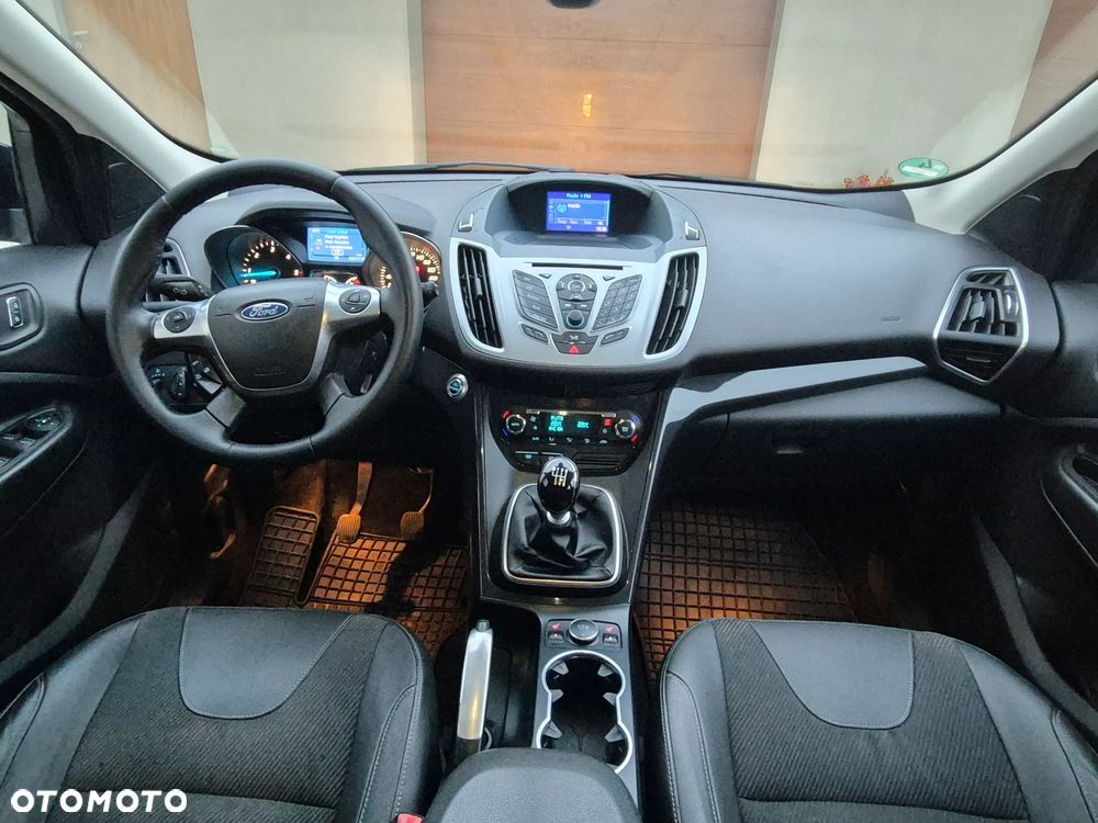 Ford Kuga 2.0 TDCi 4x4 Titanium - 12