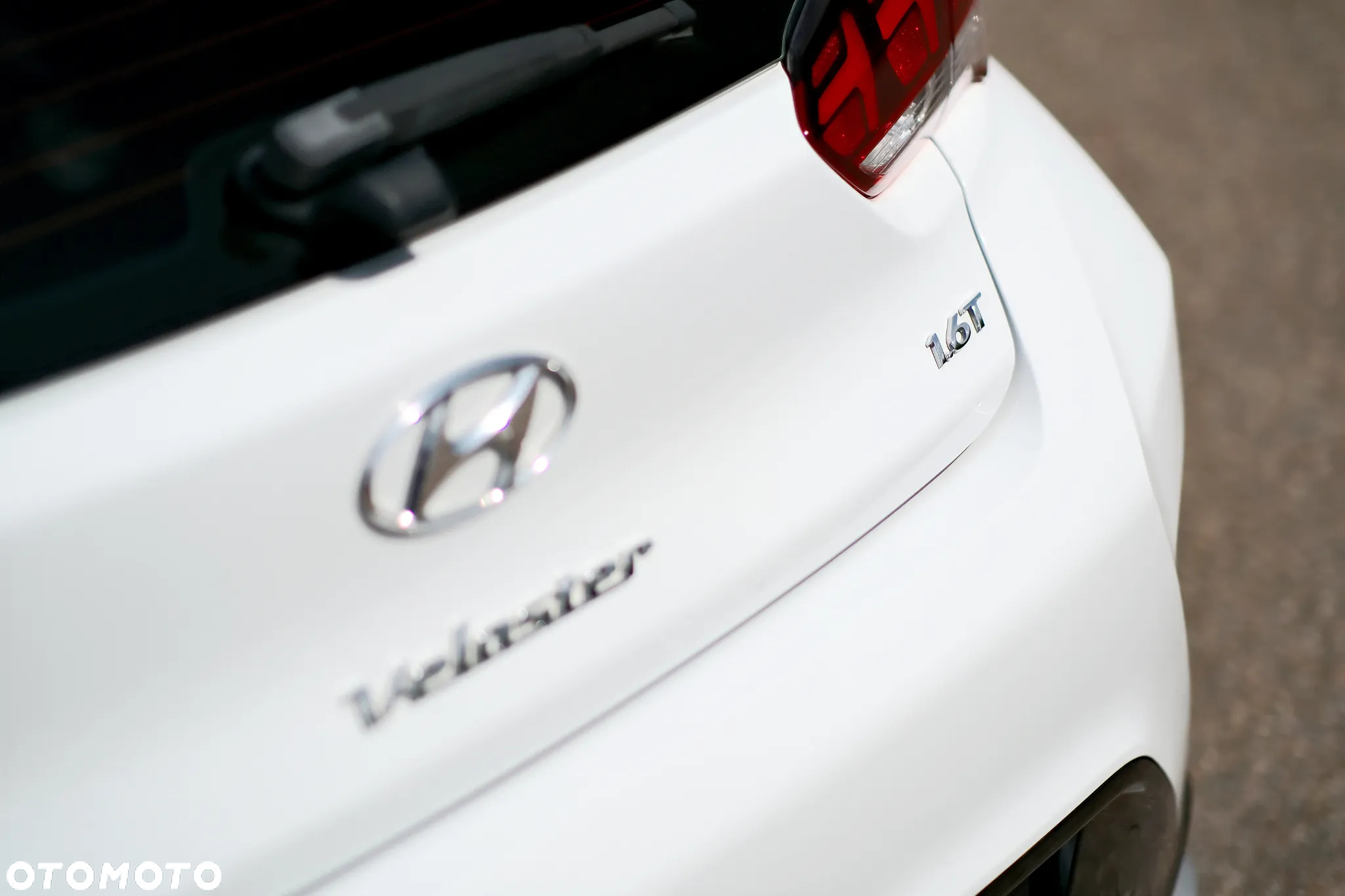 Hyundai Veloster - 14